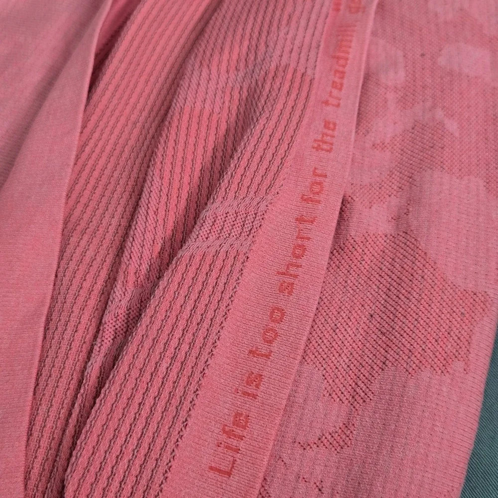 Lululemon Women Shirt 8 Pink Floral Swiftly Tech Activewear Crew Neck Pullover